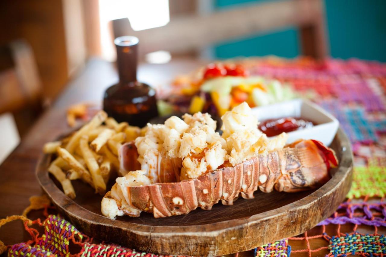 Nacional Beach Club & Bungalows マアウアル エクステリア 写真