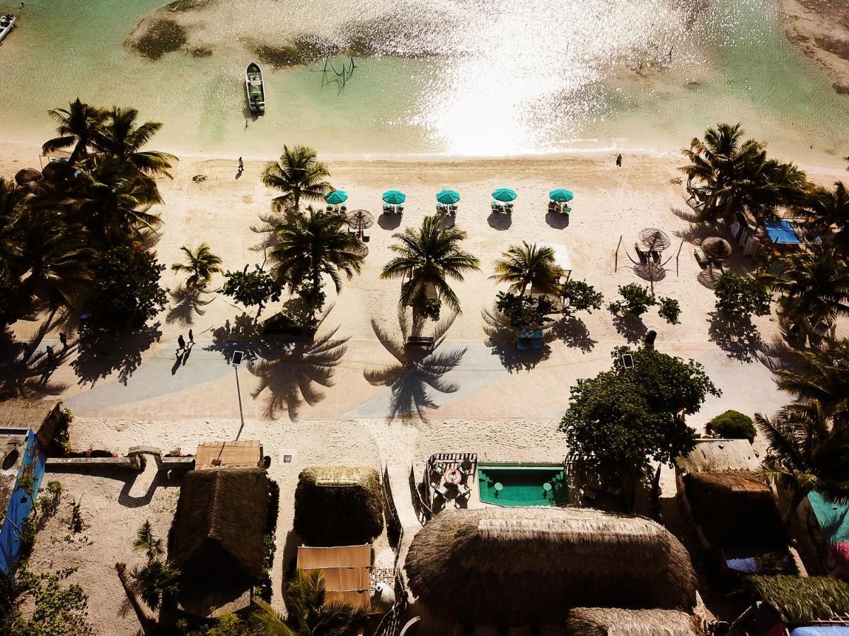 Nacional Beach Club & Bungalows マアウアル エクステリア 写真