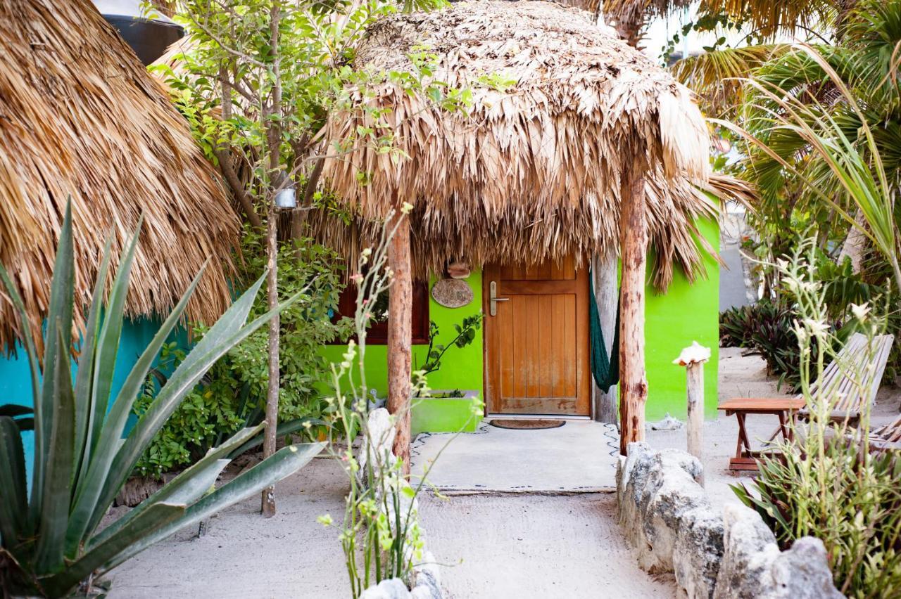 Nacional Beach Club & Bungalows マアウアル エクステリア 写真