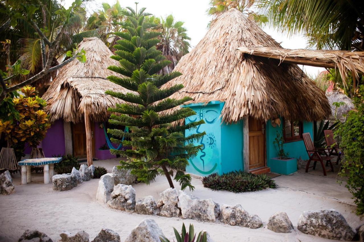 Nacional Beach Club & Bungalows マアウアル エクステリア 写真